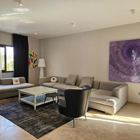 Agios Tychonas, Luxury Villa, 3 Beds *