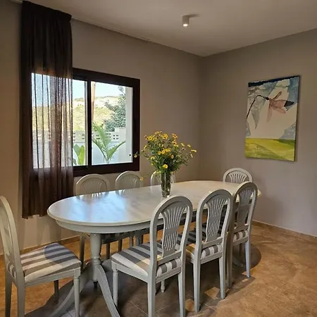 Agios Tychonas, Luxury Villa, 3 Beds Villa *