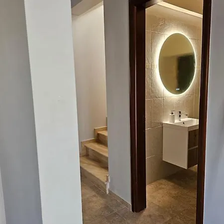 Agios Tychonas, Luxury Villa, 3 Beds *
