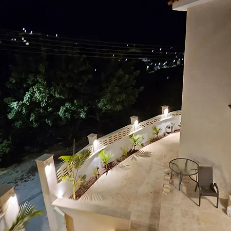 Agios Tychonas, Luxury Villa, 3 Beds * Agios Tychonas