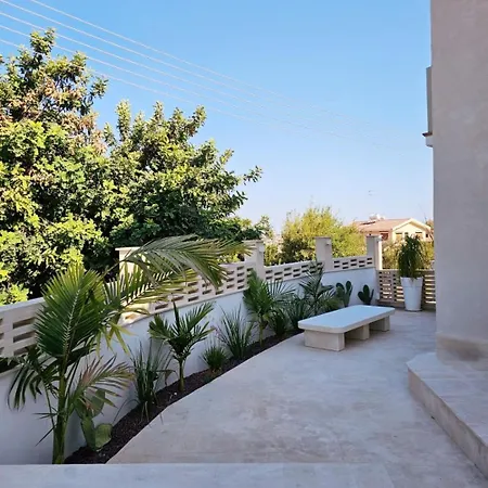 Agios Tychonas, Luxury Villa, 3 Beds